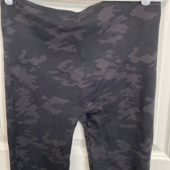Spanx Camo Leggings High Waist - Picture 8 of 10